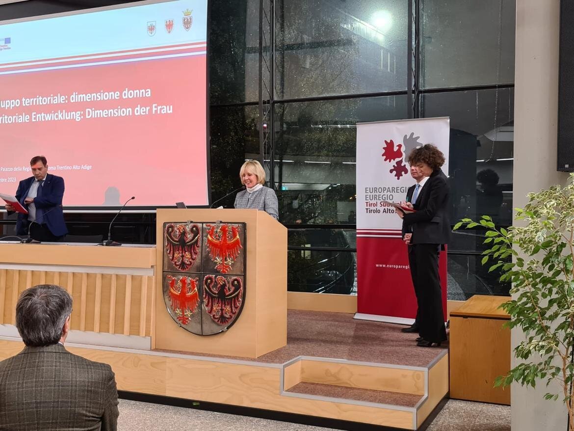 Public Image Comunicati 2023 La Vicepresidente Della Provincia Autonoma Di Bolzano Waltraud Deeg Foto Festi