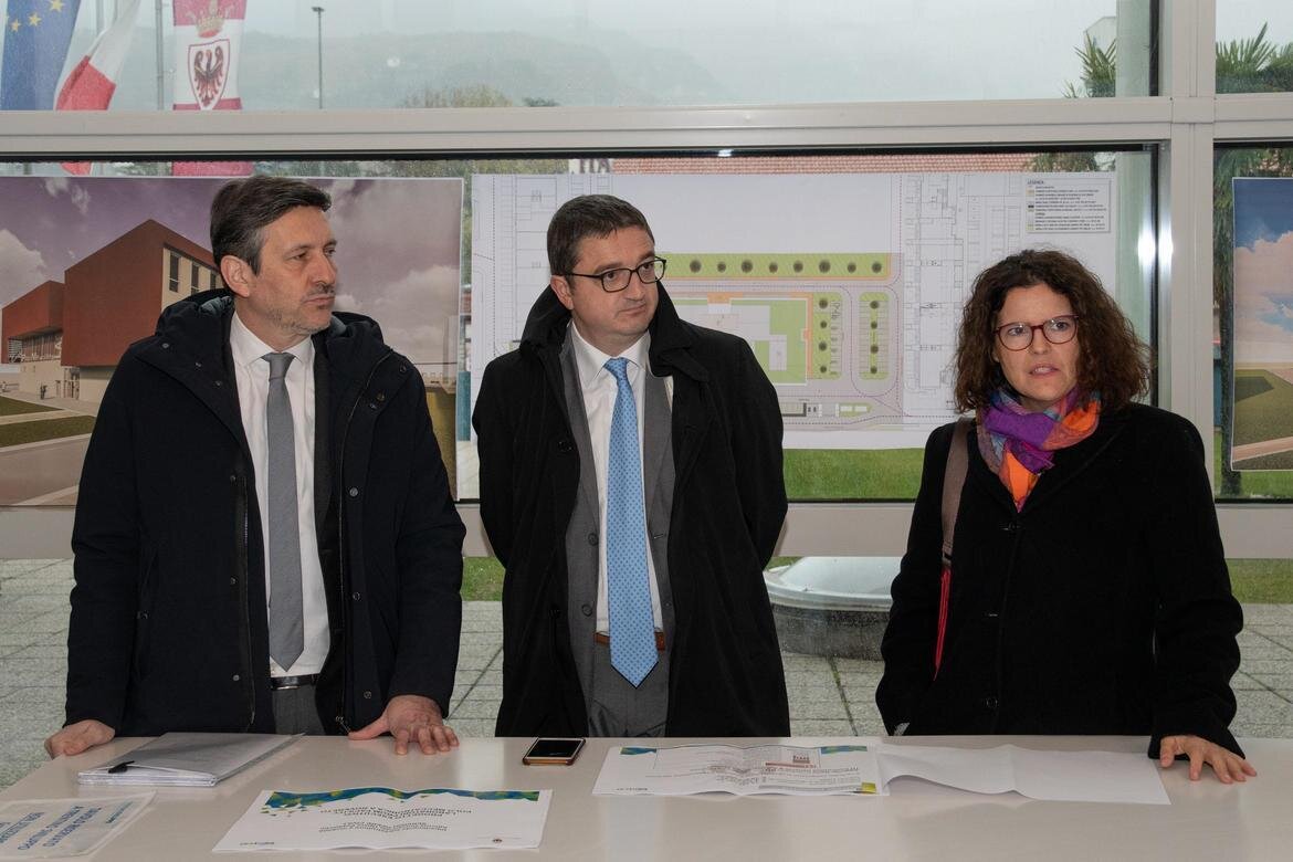 Public Image Comunicati 2022 Spinelli Fugatti Robol Imagefullwide