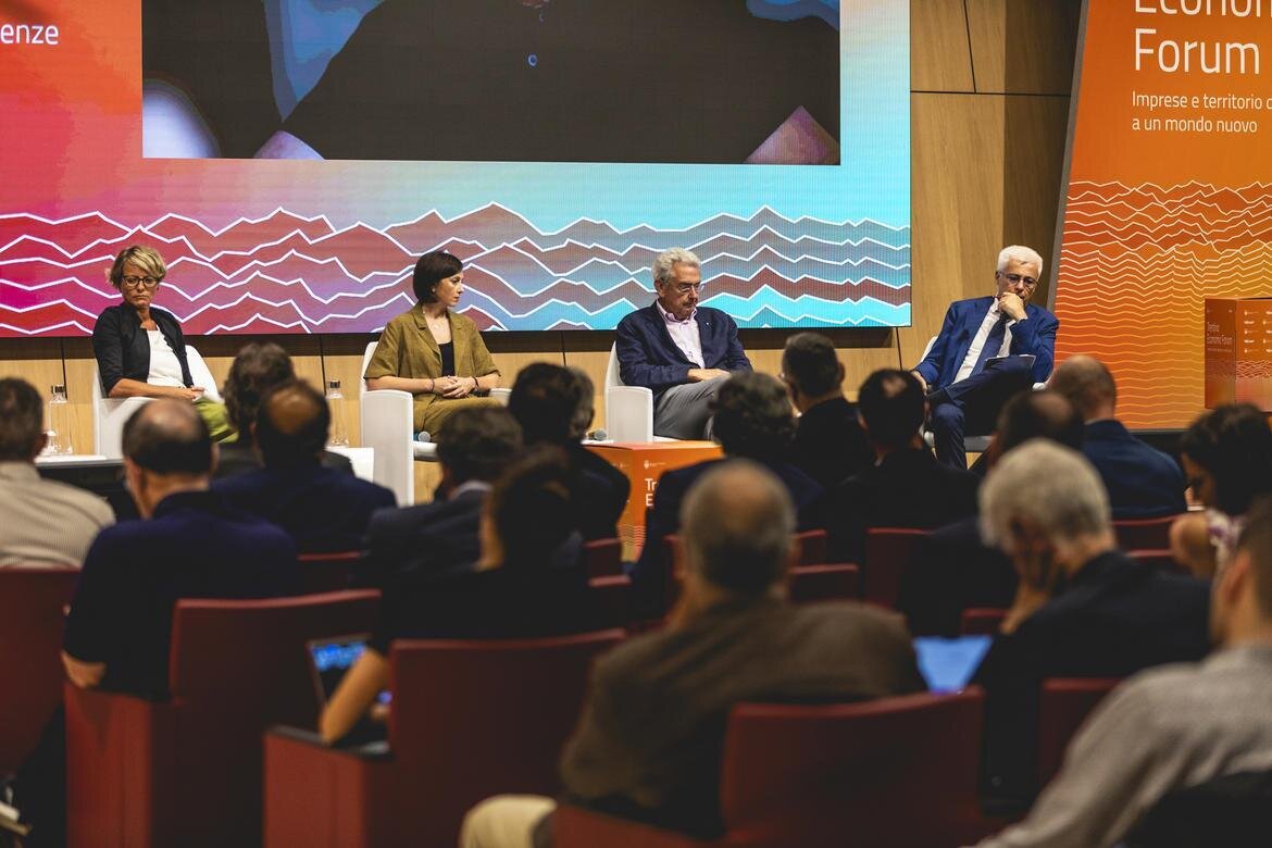 Public Image Comunicati 2025 Trentinosviluppo Trentinoeconomicforum25 G1 Yumevision Michelepurin Comunicato 15 Imagefullwide