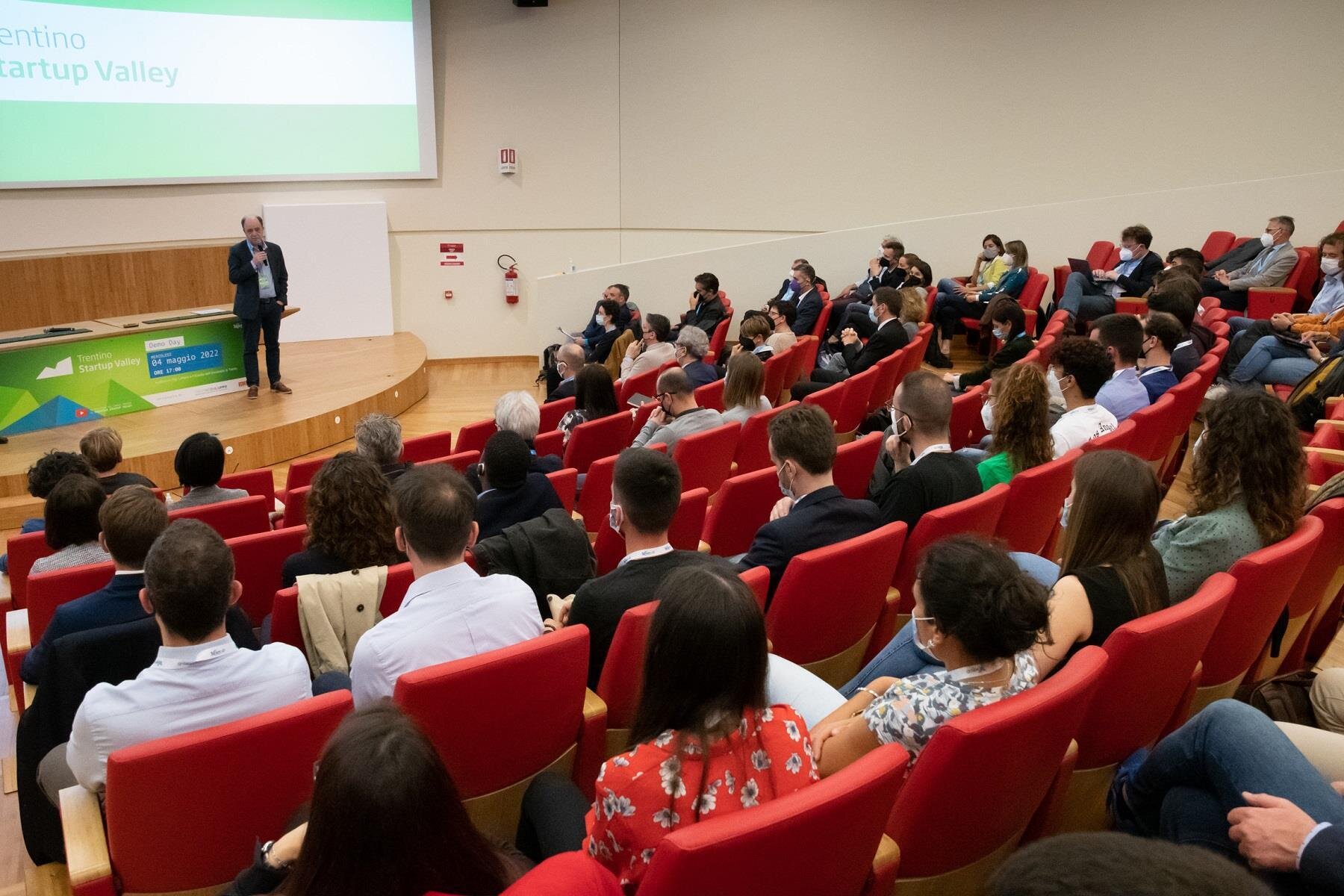 Public Image Comunicati 2022 Rettore E Pubblico