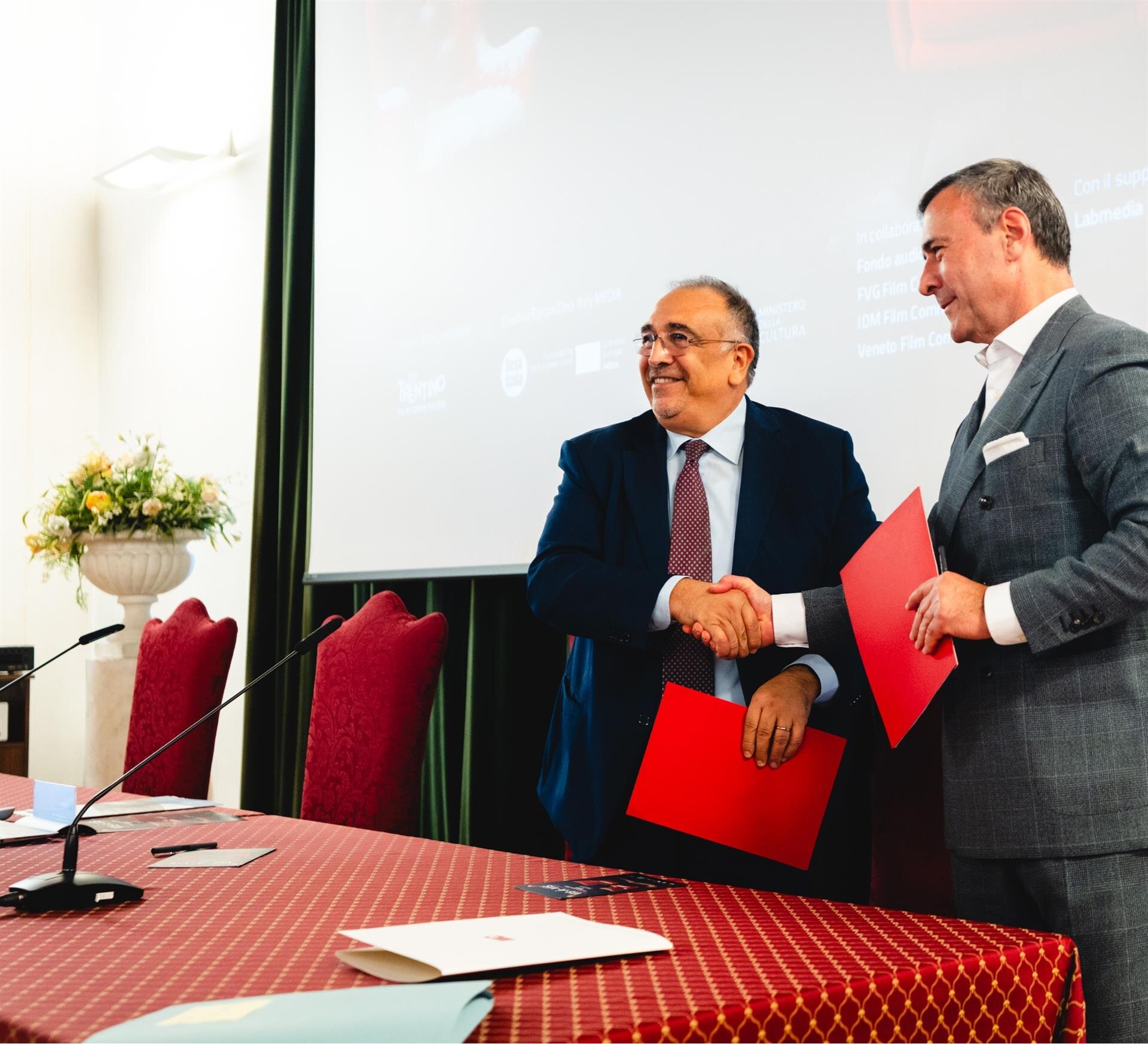 Vis A Vis Consoli Pelizzari