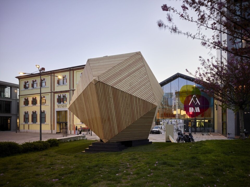 Nodi Milano Icosaedro